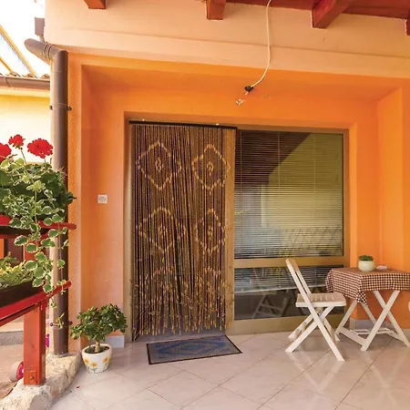 Nice Apartment In Fazana With Wifi Fazana